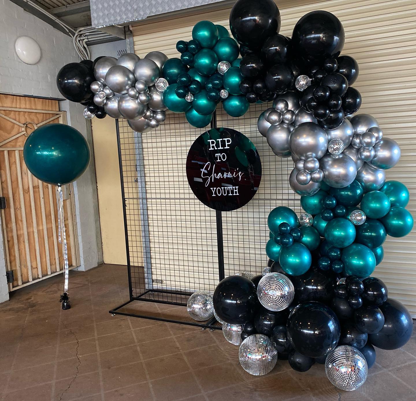 Deluxe LUXE Balloon Garland